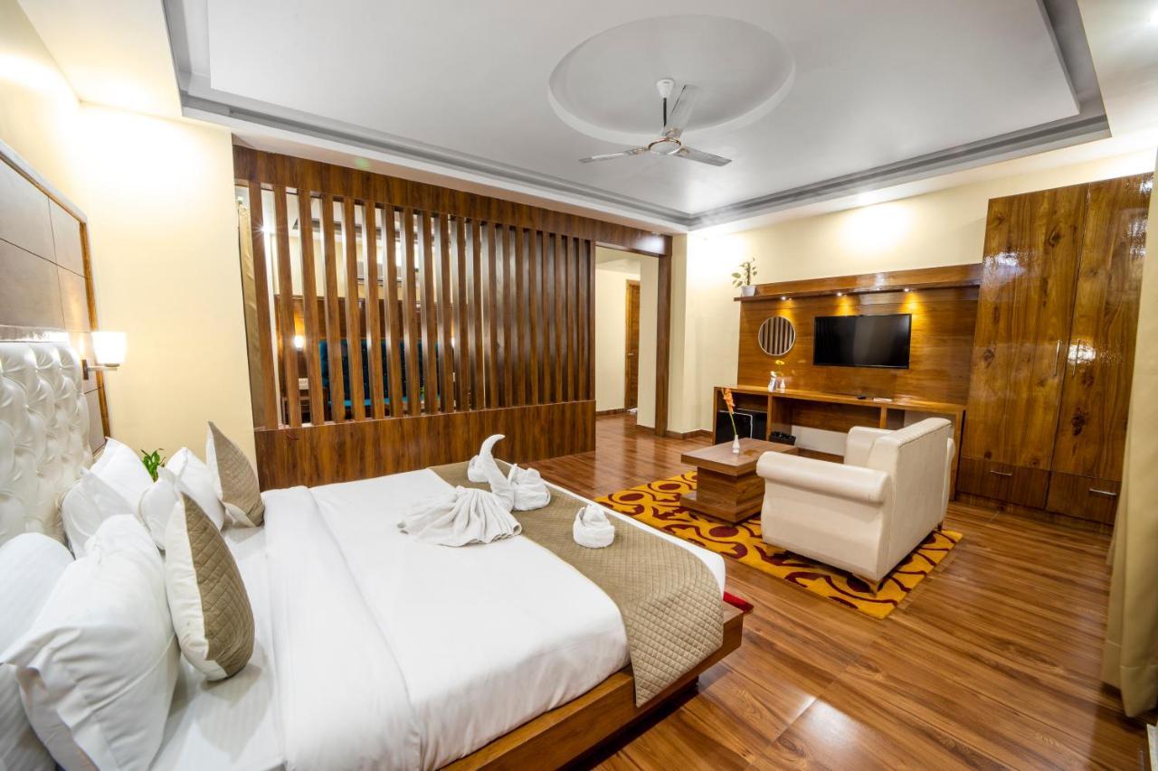 Hotel Divine Lakshmi Ganga Rishīkesh Exterior foto
